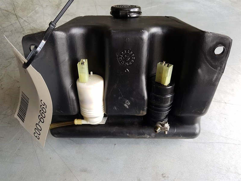 Volvo L30B - ZM2801189 - Tank/Behälter/Reservoir - Kabīne un interjers - Celtniecības tehnika: foto 1 Volvo L30B - ZM2801189 - Tank/Behälter/Reservoir - Kabīne un interjers - Celtniecības tehnika: foto 1