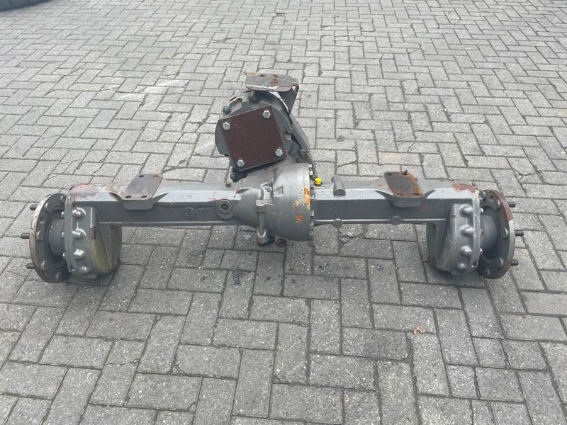 Volvo L30D-2808620-ZF AV-230-Axle/Achse/As - Asis un rezerves daļas - Celtniecības tehnika: foto 4 Volvo L30D-2808620-ZF AV-230-Axle/Achse/As - Asis un rezerves daļas - Celtniecības tehnika: foto 4