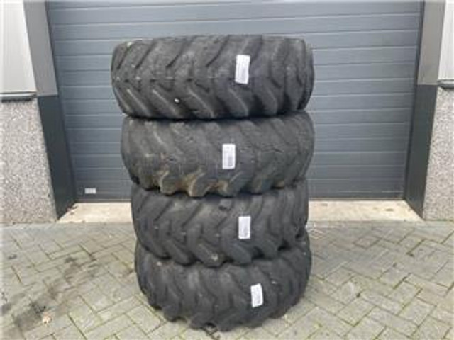 Volvo L30D-Firestone 12.5-20-Tire/Reifen/Band - Riepas un diski - Celtniecības tehnika: foto 1 Volvo L30D-Firestone 12.5-20-Tire/Reifen/Band - Riepas un diski - Celtniecības tehnika: foto 1