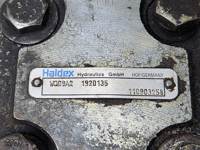 Volvo L35B-ZM2810806-Haldex WQ09A2-Gearpump/Zahnradpumpe - Hidraulika - Celtniecības tehnika: foto 4 Volvo L35B-ZM2810806-Haldex WQ09A2-Gearpump/Zahnradpumpe - Hidraulika - Celtniecības tehnika: foto 4