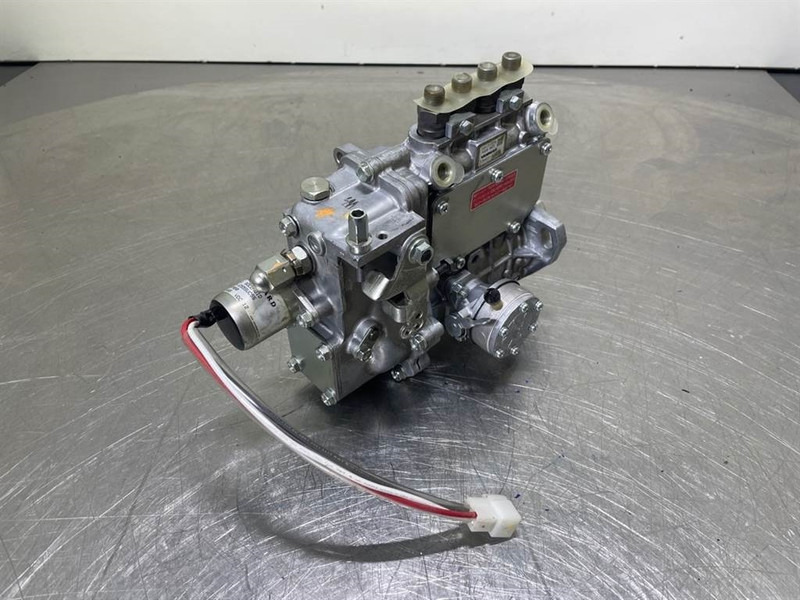 Yanmar 4TNE88-NSW-Fuel pump/Kraftstoffpumpe/Brandstofpomp - Dzinējs - Celtniecības tehnika: foto 2 Yanmar 4TNE88-NSW-Fuel pump/Kraftstoffpumpe/Brandstofpomp - Dzinējs - Celtniecības tehnika: foto 2