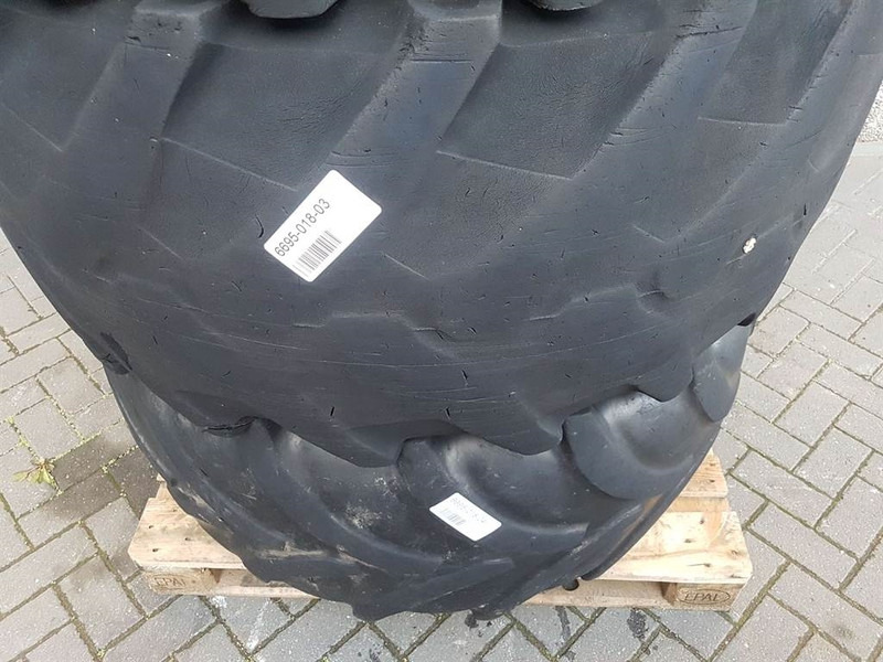 Zettelmeyer ZL801-BKT 480/70R24-Tire/Reifen/Band - Riepas un diski - Celtniecības tehnika: foto 4 Zettelmeyer ZL801-BKT 480/70R24-Tire/Reifen/Band - Riepas un diski - Celtniecības tehnika: foto 4
