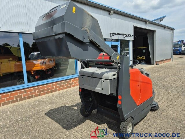 Hako Sweepmaster 1500RH Kehr- Flächen Hallenreiniger - Ielu tīrīšanas mašīna: foto 5 Hako Sweepmaster 1500RH Kehr- Flächen Hallenreiniger - Ielu tīrīšanas mašīna: foto 5