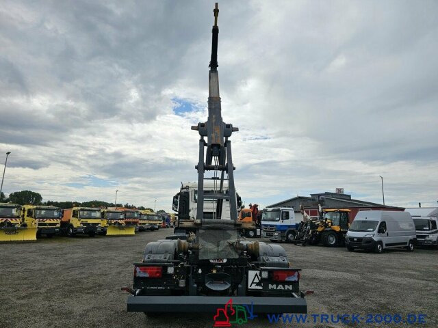 MAN TGS 26.460 6x4 (H) Hyva 20.60 S Lift/ Lenkachse - Pacēlājs ar āķi: foto 3 MAN TGS 26.460 6x4 (H) Hyva 20.60 S Lift/ Lenkachse - Pacēlājs ar āķi: foto 3