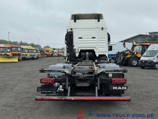 MAN TGX 26.500 XLX Haus Bett hydr Hub Multi Wechsler - Konteineru vedējs/ Kravas automašīna ar noņemamā virsbūve: foto 2 MAN TGX 26.500 XLX Haus Bett hydr Hub Multi Wechsler - Konteineru vedējs/ Kravas automašīna ar noņemamā virsbūve: foto 2