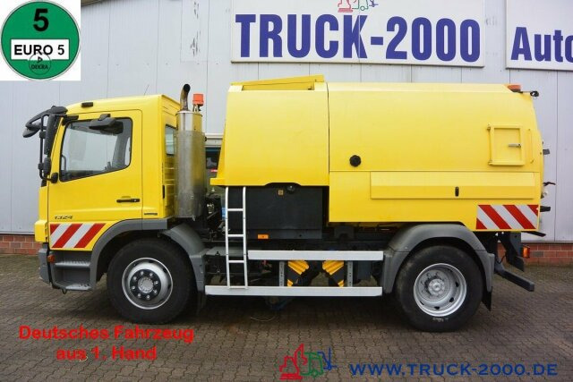 Mercedes-Benz Atego 1524 Bucher Johnston VS650 Deutsches Gerät - Ielu tīrīšanas mašīna: foto 1 Mercedes-Benz Atego 1524 Bucher Johnston VS650 Deutsches Gerät - Ielu tīrīšanas mašīna: foto 1