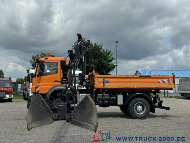 Mercedes-Benz Axor 2133 4x4 Kipper Kran Winterdienstausstat. - Kravas automašīna pašizgāzējs, Kravas auto ar manipulatoru: foto 5 Mercedes-Benz Axor 2133 4x4 Kipper Kran Winterdienstausstat. - Kravas automašīna pašizgāzējs, Kravas auto ar manipulatoru: foto 5