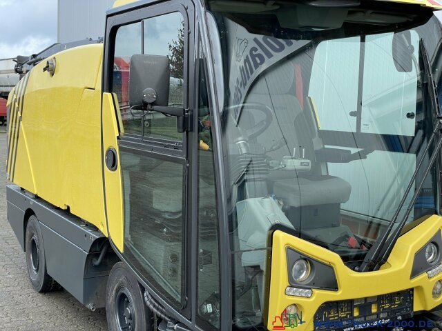 Schmidt Johnston Bucher CX 201 Sweeper Kehren + Sprühen - Ielu tīrīšanas mašīna: foto 2 Schmidt Johnston Bucher CX 201 Sweeper Kehren + Sprühen - Ielu tīrīšanas mašīna: foto 2
