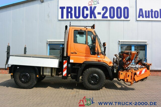 Unimog U 400 4 x 4 Mulag Teleskopausleger + Zapfwelle - Bortu kravas automašīna/ Platforma, Komunālā/ Specializētā tehnika: foto 4 Unimog U 400 4 x 4 Mulag Teleskopausleger + Zapfwelle - Bortu kravas automašīna/ Platforma, Komunālā/ Specializētā tehnika: foto 4