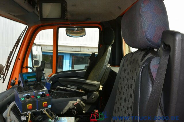 Unimog U 400 4 x 4 Mulag Teleskopausleger + Zapfwelle - Bortu kravas automašīna/ Platforma, Komunālā/ Specializētā tehnika: foto 5 Unimog U 400 4 x 4 Mulag Teleskopausleger + Zapfwelle - Bortu kravas automašīna/ Platforma, Komunālā/ Specializētā tehnika: foto 5