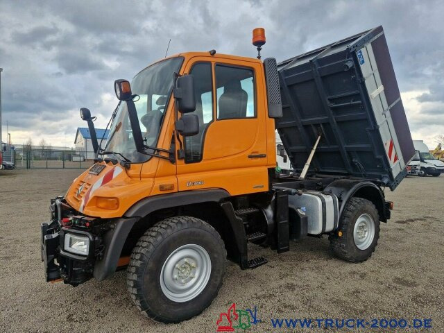 Unimog U300 4x4 Zapfwelle Arbeitsplatte Nur 113.106 KM - Kravas automašīna pašizgāzējs: foto 3 Unimog U300 4x4 Zapfwelle Arbeitsplatte Nur 113.106 KM - Kravas automašīna pašizgāzējs: foto 3