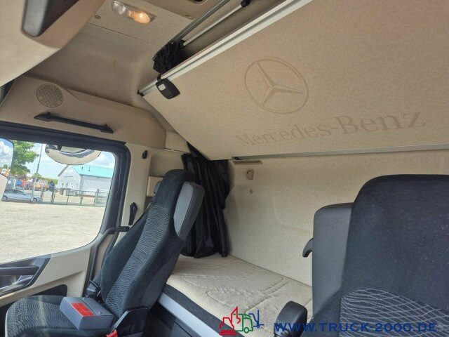 Mercedes-Benz Actros 1846 Giga Space Retarder 2 Betten - Vilcējs: foto 2 Mercedes-Benz Actros 1846 Giga Space Retarder 2 Betten - Vilcējs: foto 2