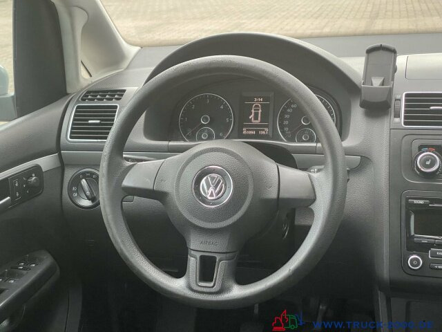 Volkswagen Touran 1.6 TDI BMT Trendline Styling/Sitzhzg./BC - Vieglā automašīna: foto 5 Volkswagen Touran 1.6 TDI BMT Trendline Styling/Sitzhzg./BC - Vieglā automašīna: foto 5