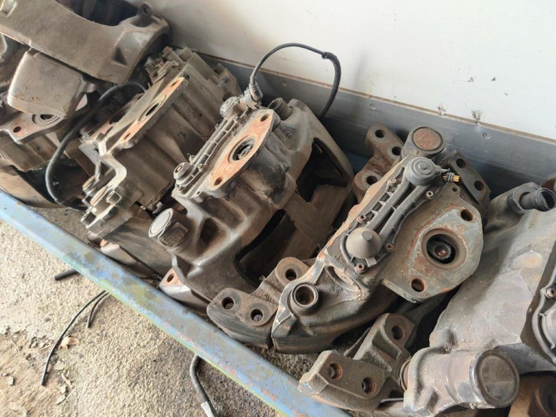 MAN Remklauwen / Brake calipers F2000 / TGA - Bremžu suports - Kravas automašīna: foto 1 MAN Remklauwen / Brake calipers F2000 / TGA - Bremžu suports - Kravas automašīna: foto 1