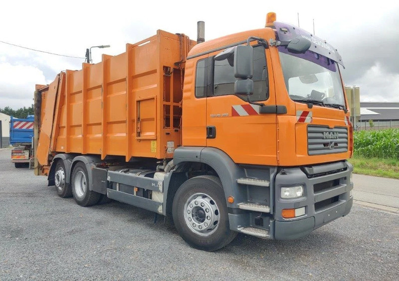 MAN TGA 26.320 6x2 garbage truck ZOELLER - Atkritumu vedējs: foto 2 MAN TGA 26.320 6x2 garbage truck ZOELLER - Atkritumu vedējs: foto 2