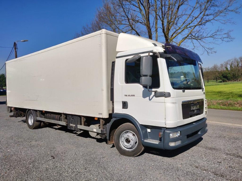 MAN TGL 12.220 TGL 12.220 bakwagen met laadklep euro5 - Kravas automašīna ar slēgto virsbūvi: foto 2 MAN TGL 12.220 TGL 12.220 bakwagen met laadklep euro5 - Kravas automašīna ar slēgto virsbūvi: foto 2