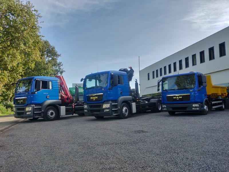 MAN Wij zoeken vrachtwagens / kranen / containersystemen - Kravas automašīna ar slēgto virsbūvi: foto 1 MAN Wij zoeken vrachtwagens / kranen / containersystemen - Kravas automašīna ar slēgto virsbūvi: foto 1