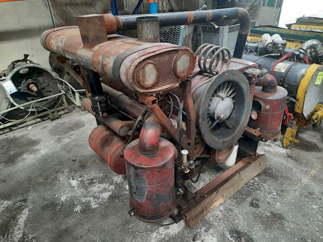 Deutz F8L413 - Dzinējs: foto 2 Deutz F8L413 - Dzinējs: foto 2