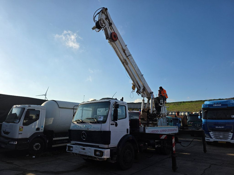 Mercedes-Benz 1722K - Kravas auto ar manipulatoru: foto 2 Mercedes-Benz 1722K - Kravas auto ar manipulatoru: foto 2