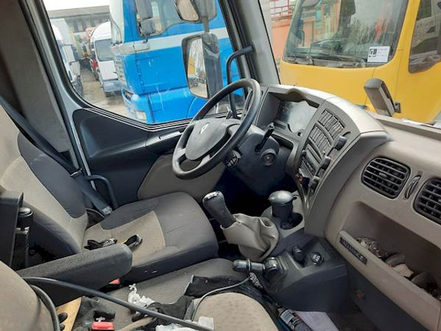 Renault MIDLUM 220 - Šasija kravas automašīna: foto 4 Renault MIDLUM 220 - Šasija kravas automašīna: foto 4