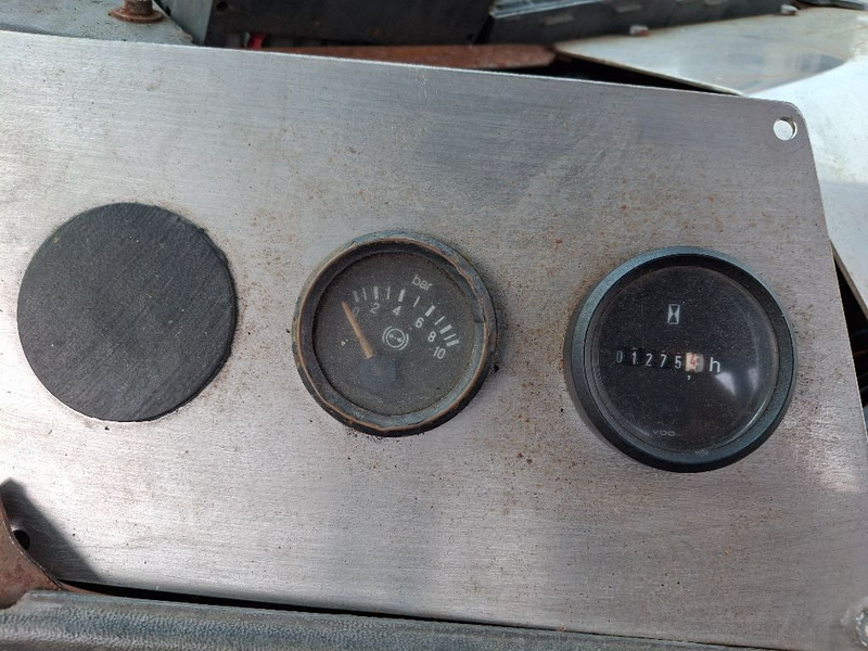 Ferrari TT2516 - Vilcējs: foto 2 Ferrari TT2516 - Vilcējs: foto 2