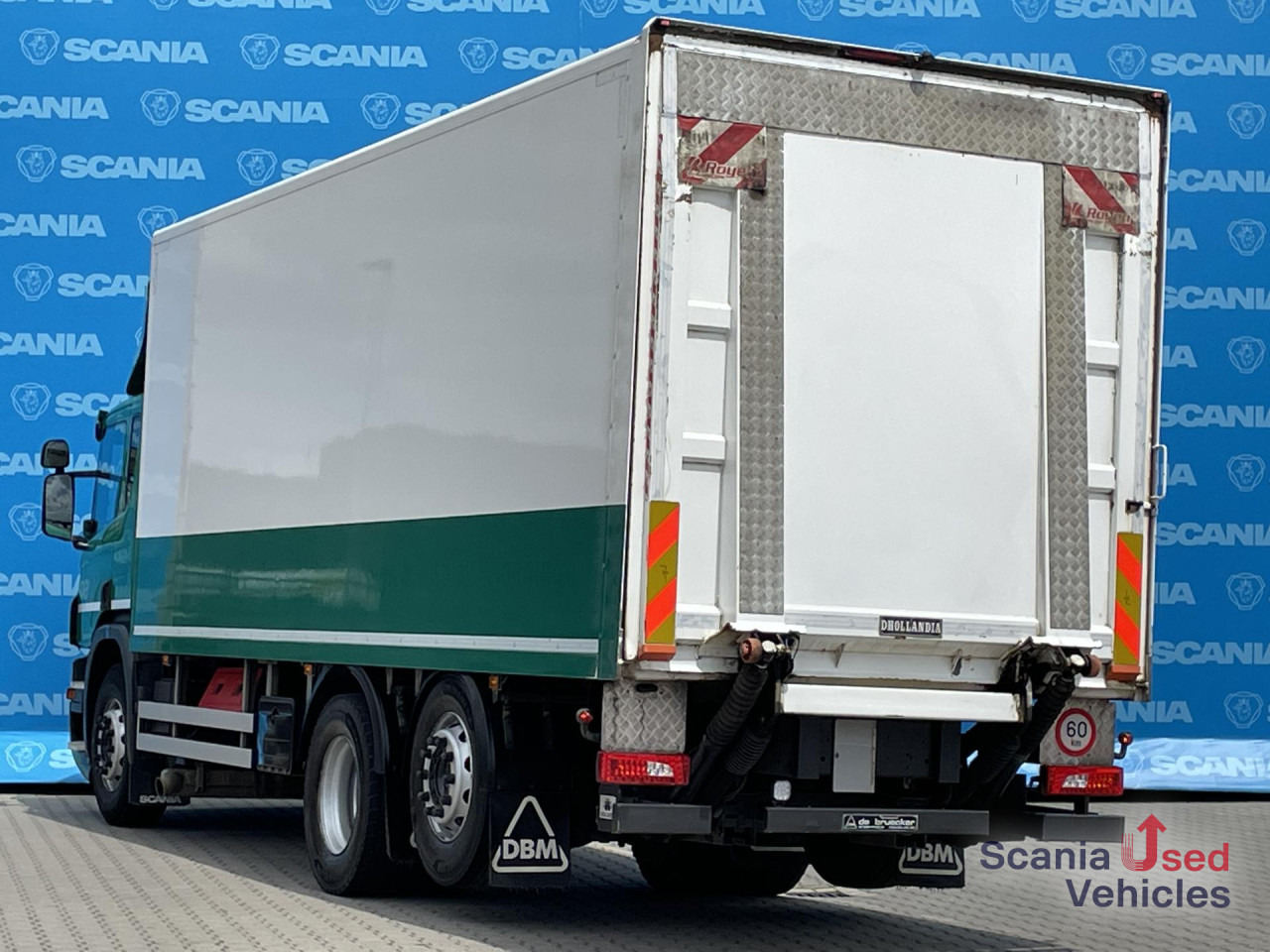 Kravas automašīna ar slēgto virsbūvi SCANIA P 320 DB6x2*4MNB RETARDER FULL AIR 8T TAIL LIFT 2T: foto 9