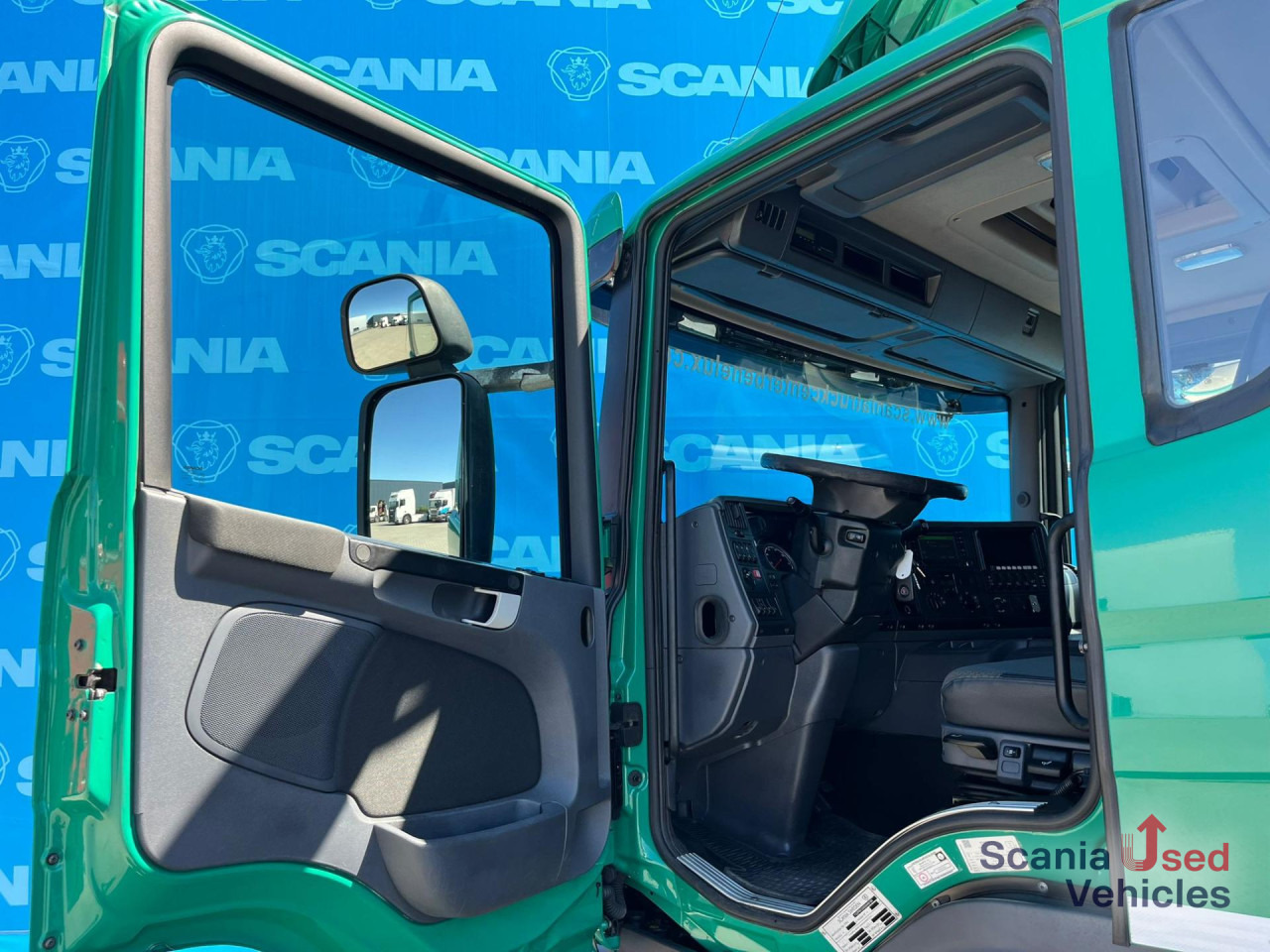 SCANIA P 320 DB6x2*4MNB RETARDER FULL AIR 8T TAIL LIFT 2T - Šasija kravas automašīna: foto 3 SCANIA P 320 DB6x2*4MNB RETARDER FULL AIR 8T TAIL LIFT 2T - Šasija kravas automašīna: foto 3