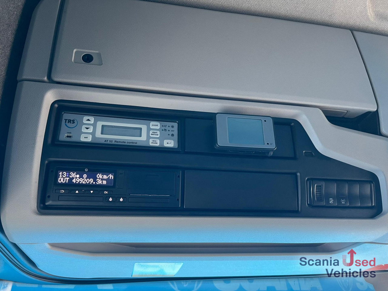 SCANIA R 410 B6x2*4NB LNG RETARDER FRIGO CHEREAU 765x250x - Kravas automašīna refrižerators: foto 4 SCANIA R 410 B6x2*4NB LNG RETARDER FRIGO CHEREAU 765x250x - Kravas automašīna refrižerators: foto 4