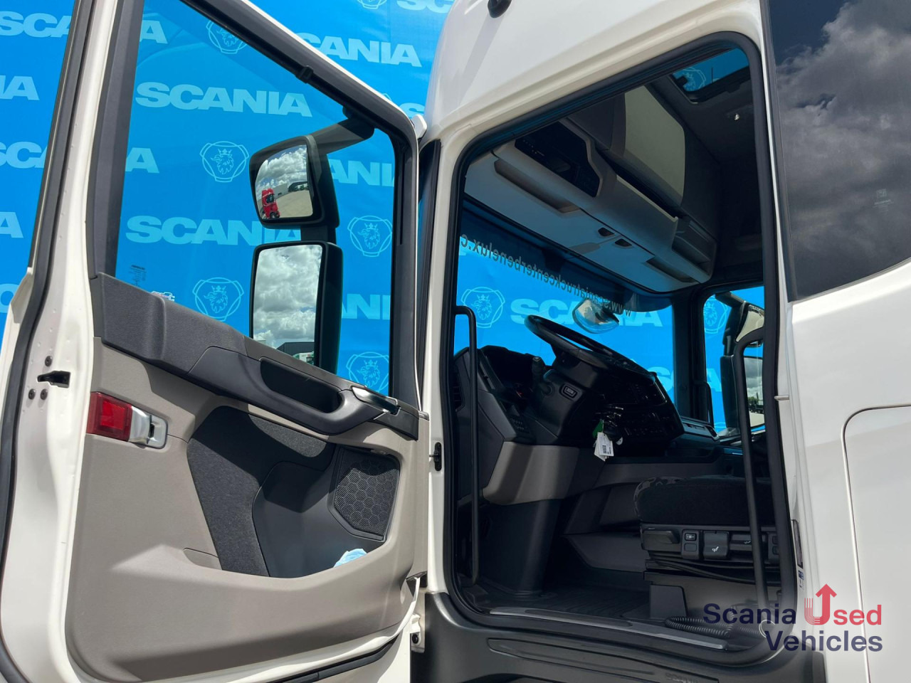 SCANIA R 450 A4x2EB RETARDER MEGA / VOLUME DIFF-L 8T PTOV - Vilcējs: foto 2 SCANIA R 450 A4x2EB RETARDER MEGA / VOLUME DIFF-L 8T PTOV - Vilcējs: foto 2