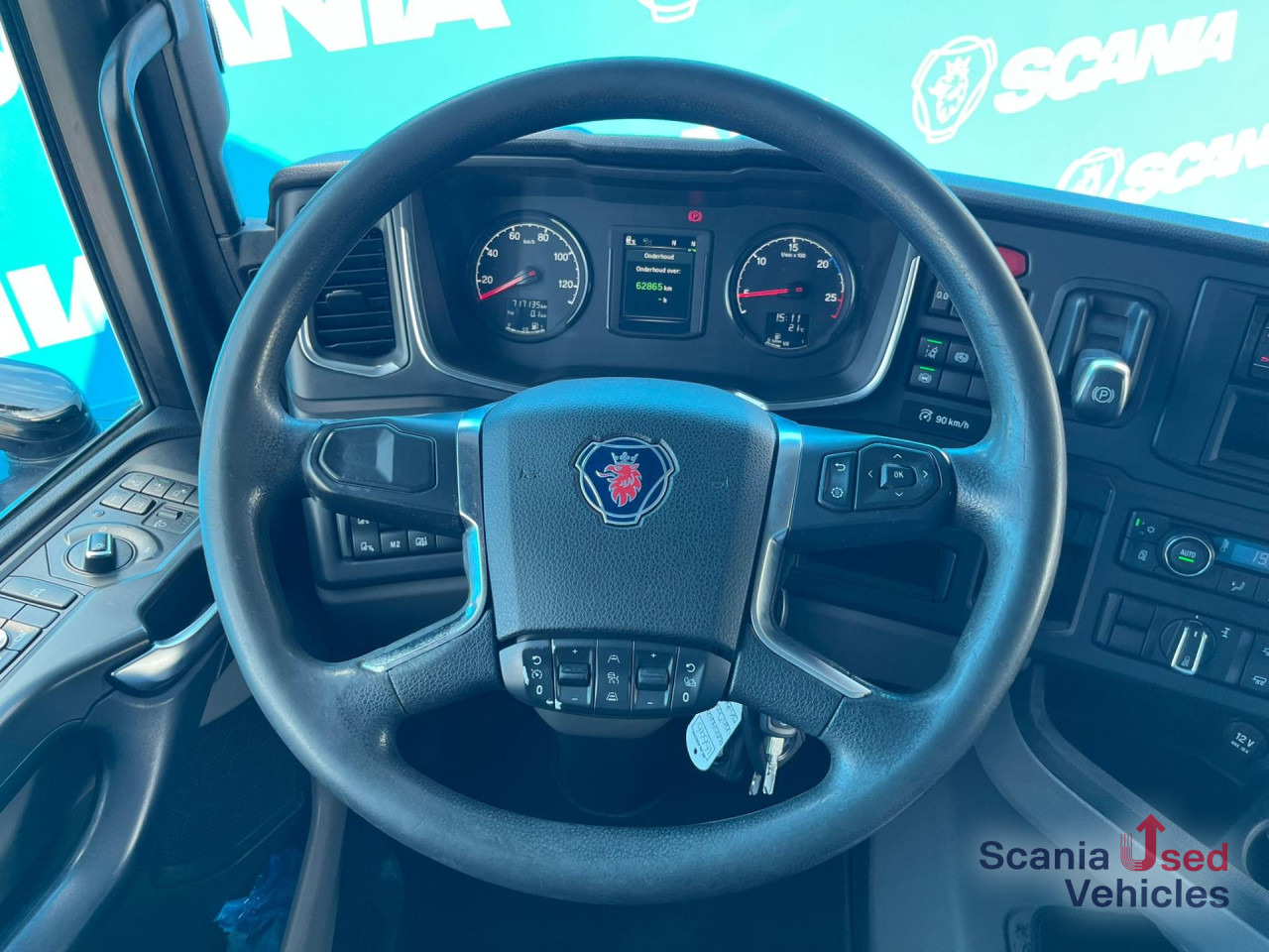 SCANIA R 450 A4x2NA RETARDER DIFF-L PARK COOL - Vilcējs: foto 3 SCANIA R 450 A4x2NA RETARDER DIFF-L PARK COOL - Vilcējs: foto 3