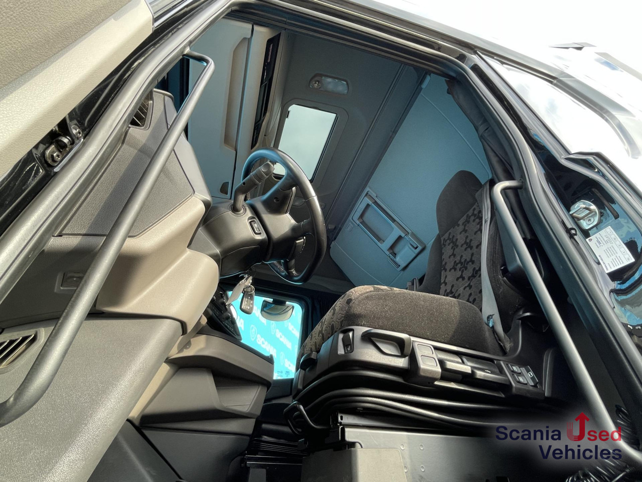 SCANIA S 530 A4x2NA DIFF-L RETARDER PARK AIRCO LED ACC - Vilcējs: foto 5 SCANIA S 530 A4x2NA DIFF-L RETARDER PARK AIRCO LED ACC - Vilcējs: foto 5