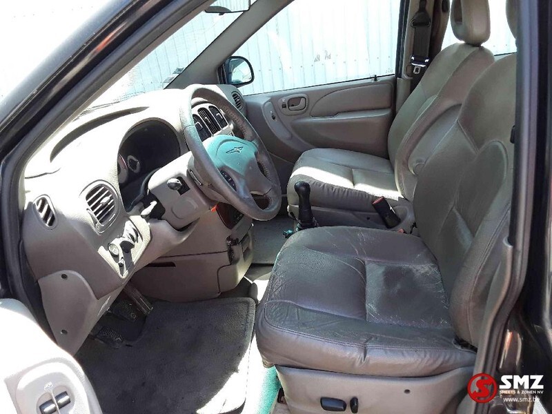 Vieglā automašīna Chrysler Voyager tdi: foto 6