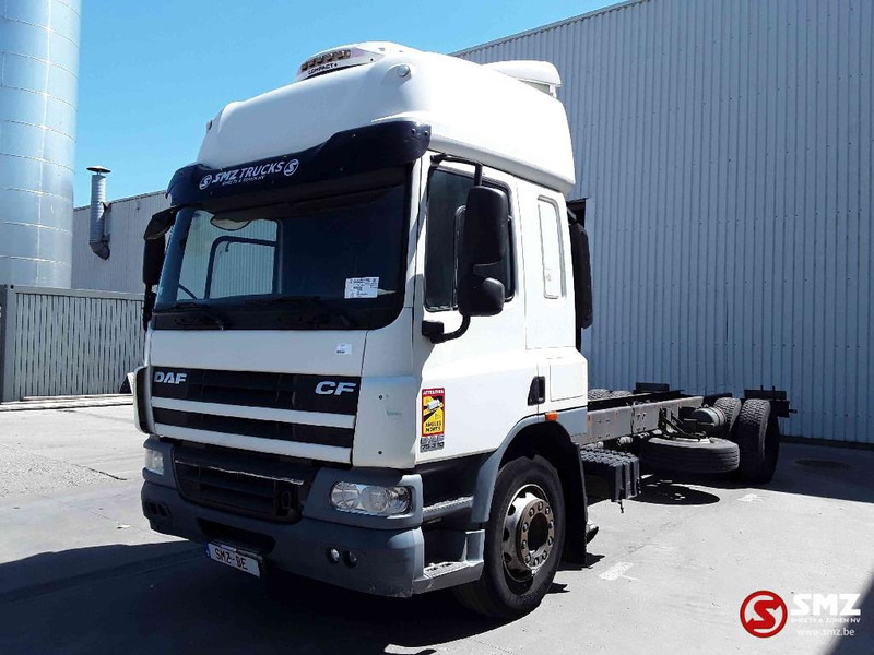 DAF 75 CF 310 manual - Šasija kravas automašīna: foto 3 DAF 75 CF 310 manual - Šasija kravas automašīna: foto 3