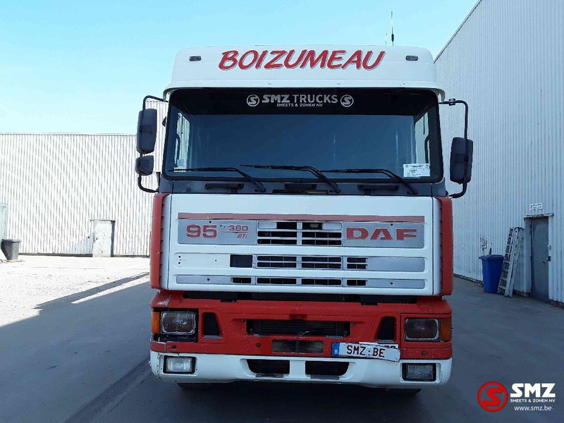 DAF 95 360 palfinger pk 080-3 - Bortu kravas automašīna/ Platforma, Kravas auto ar manipulatoru: foto 2 DAF 95 360 palfinger pk 080-3 - Bortu kravas automašīna/ Platforma, Kravas auto ar manipulatoru: foto 2
