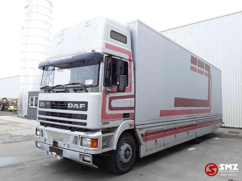 DAF 95 400 - Kravas automašīna ar slēgto virsbūvi: foto 3 DAF 95 400 - Kravas automašīna ar slēgto virsbūvi: foto 3