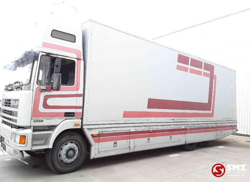 DAF 95 400 - Kravas automašīna ar slēgto virsbūvi: foto 5 DAF 95 400 - Kravas automašīna ar slēgto virsbūvi: foto 5