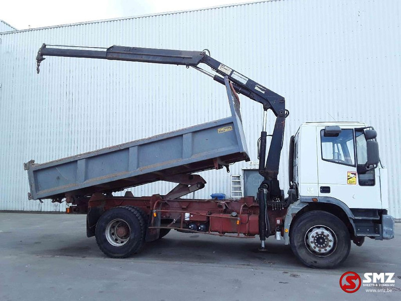 Iveco Eurotrakker 190 E 24 276'km manual pump france truck - Kravas automašīna pašizgāzējs, Kravas auto ar manipulatoru: foto 4 Iveco Eurotrakker 190 E 24 276'km manual pump france truck - Kravas automašīna pašizgāzējs, Kravas auto ar manipulatoru: foto 4