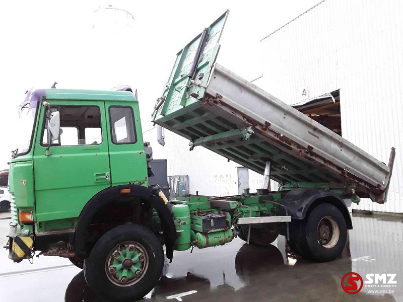 Iveco Magirus 190 E 30 - Kravas automašīna pašizgāzējs: foto 5 Iveco Magirus 190 E 30 - Kravas automašīna pašizgāzējs: foto 5