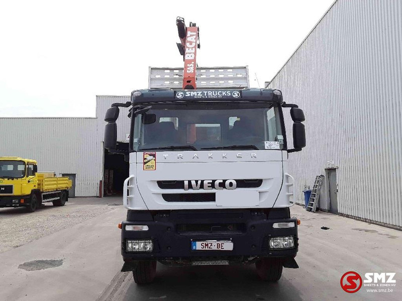 Iveco Trakker 360 Palfinger Pk16001k-3 - Kravas automašīna pašizgāzējs, Kravas auto ar manipulatoru: foto 2 Iveco Trakker 360 Palfinger Pk16001k-3 - Kravas automašīna pašizgāzējs, Kravas auto ar manipulatoru: foto 2