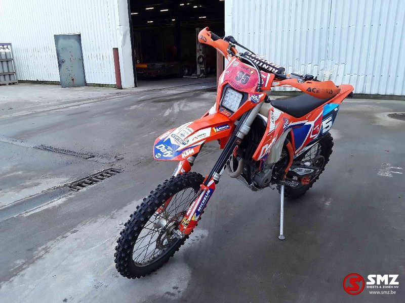 KTM KTM 250 - Motocikls: foto 3 KTM KTM 250 - Motocikls: foto 3