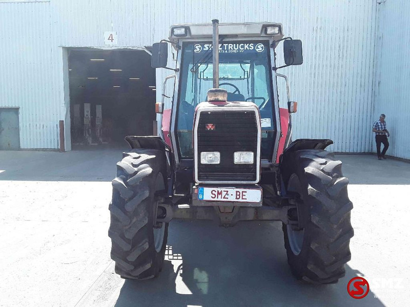Massey Ferguson Machine - Traktors: foto 2 Massey Ferguson Machine - Traktors: foto 2