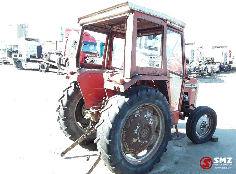 Traktors Massey Ferguson Machine: foto 10 Traktors Massey Ferguson Machine: foto 10