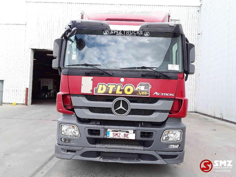 Mercedes-Benz Actros 1836 - Kravas automašīna ar slēgto virsbūvi: foto 2 Mercedes-Benz Actros 1836 - Kravas automašīna ar slēgto virsbūvi: foto 2