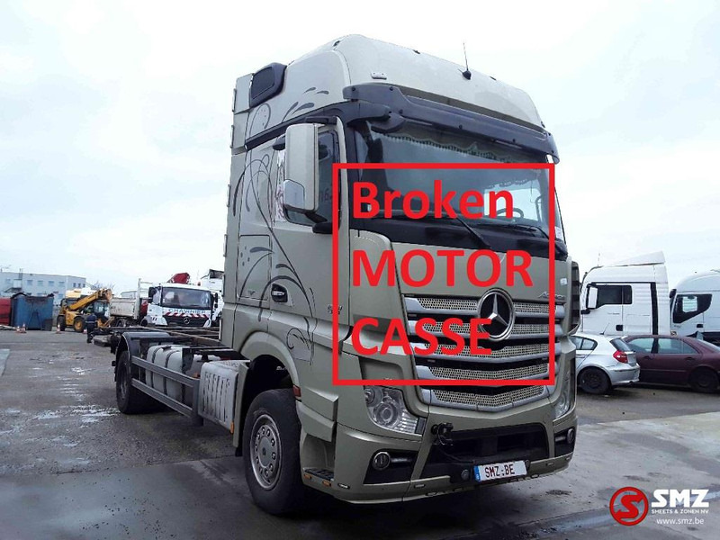 Mercedes-Benz Actros 1851 motor KO broken casse - Konteineru vedējs/ Kravas automašīna ar noņemamā virsbūve: foto 1 Mercedes-Benz Actros 1851 motor KO broken casse - Konteineru vedējs/ Kravas automašīna ar noņemamā virsbūve: foto 1