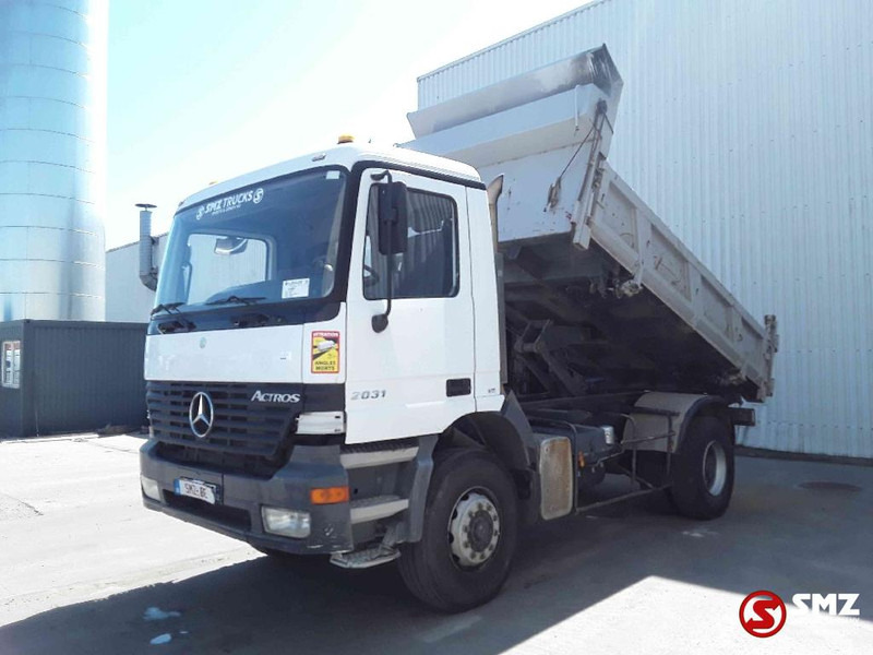 Mercedes-Benz Actros 2031 Lames manual - Kravas automašīna pašizgāzējs: foto 3 Mercedes-Benz Actros 2031 Lames manual - Kravas automašīna pašizgāzējs: foto 3