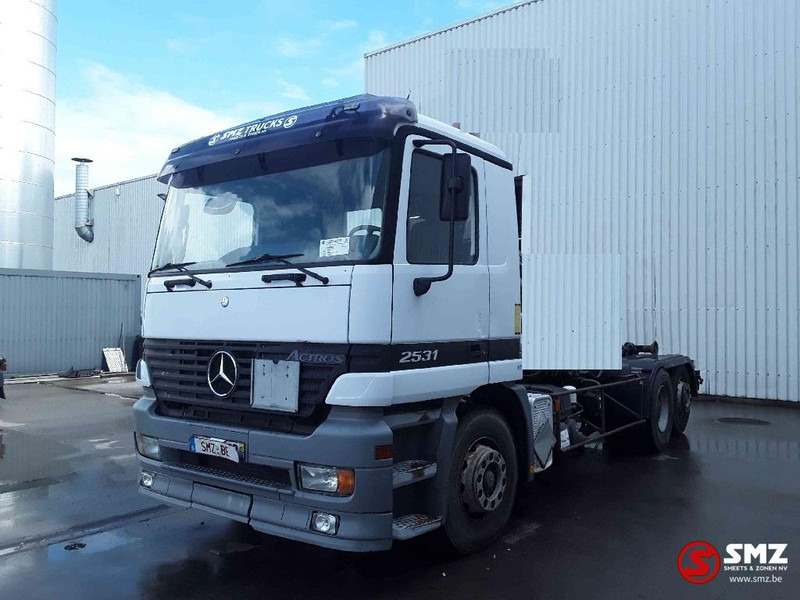 Mercedes-Benz Actros 2531 francais - Šasija kravas automašīna: foto 3 Mercedes-Benz Actros 2531 francais - Šasija kravas automašīna: foto 3