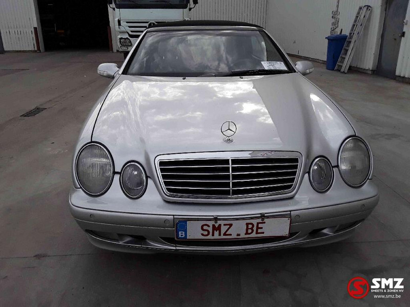 Mercedes-Benz CLK-Klasse 200 - Vieglā automašīna: foto 2 Mercedes-Benz CLK-Klasse 200 - Vieglā automašīna: foto 2