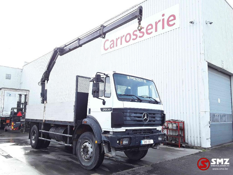 Mercedes-Benz SK 2031 lames manual - Bortu kravas automašīna/ Platforma, Kravas auto ar manipulatoru: foto 1 Mercedes-Benz SK 2031 lames manual - Bortu kravas automašīna/ Platforma, Kravas auto ar manipulatoru: foto 1