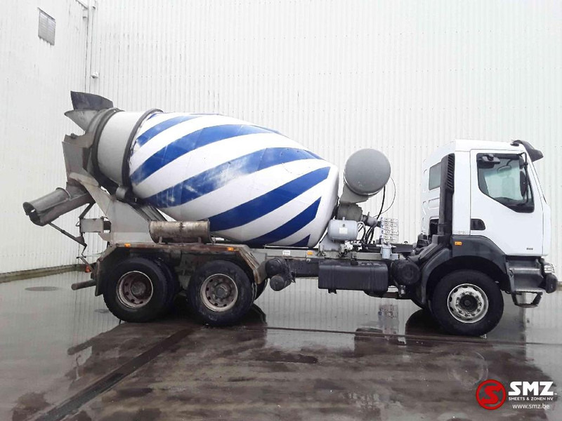 Renault Kerax 300 manual pump - Betonvedējs: foto 4 Renault Kerax 300 manual pump - Betonvedējs: foto 4