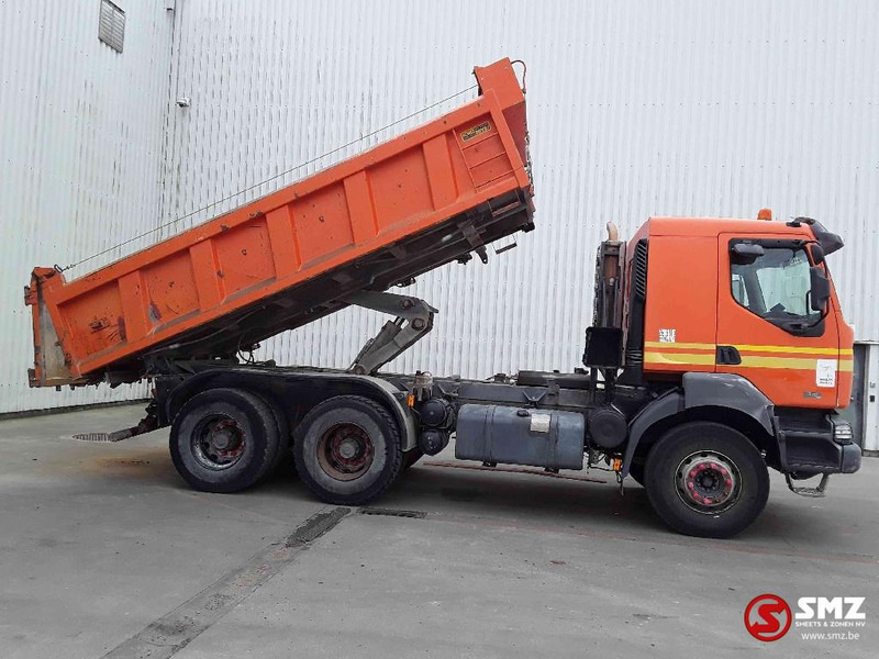 Renault Kerax 370 - Kravas automašīna pašizgāzējs: foto 4 Renault Kerax 370 - Kravas automašīna pašizgāzējs: foto 4